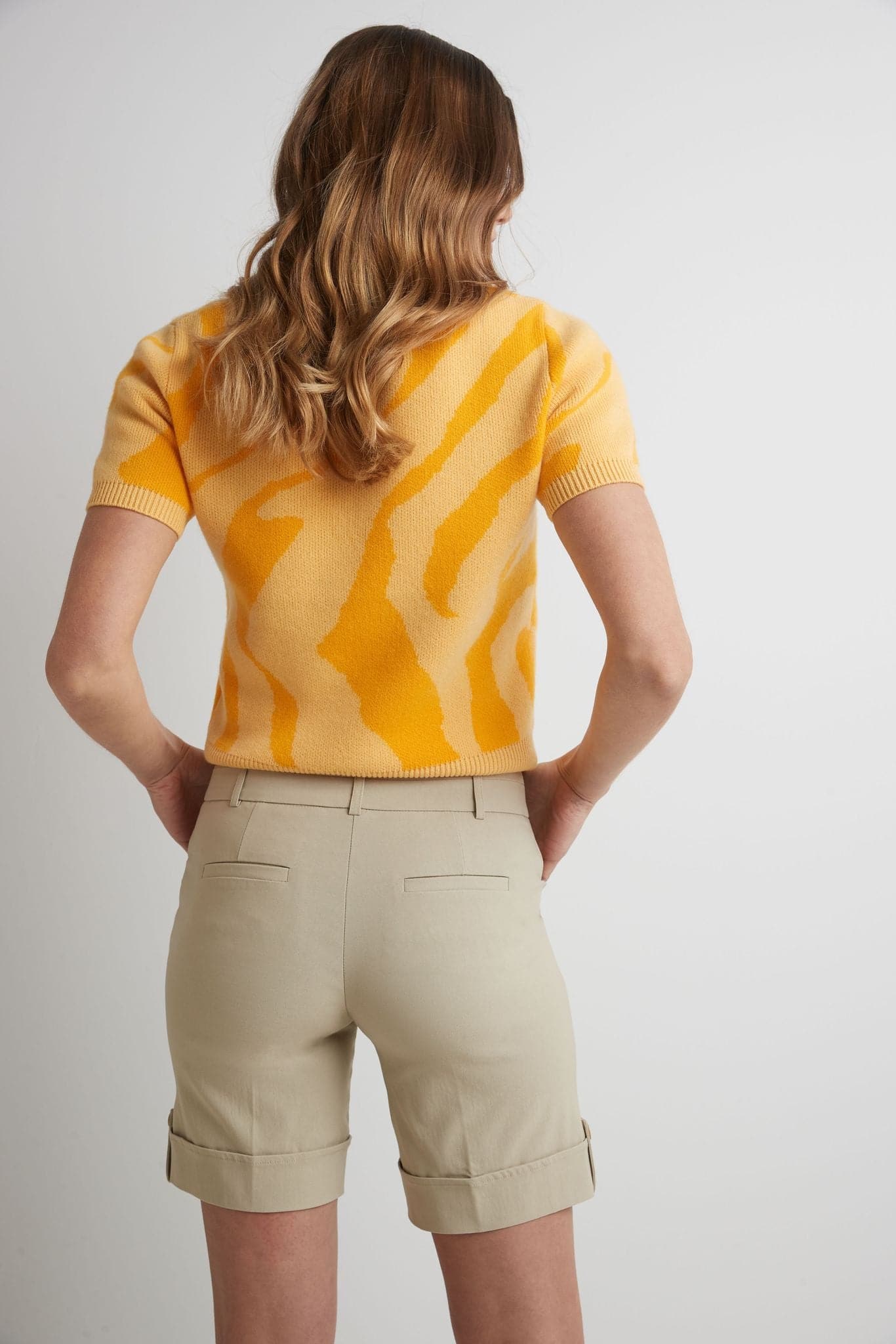 Women’s 8” Classic Shorts with Stitched Cuff