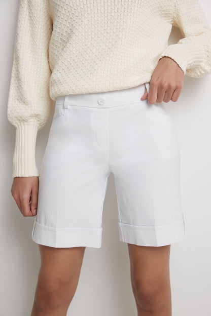 Women’s 8” Classic Shorts with Stitched Cuff