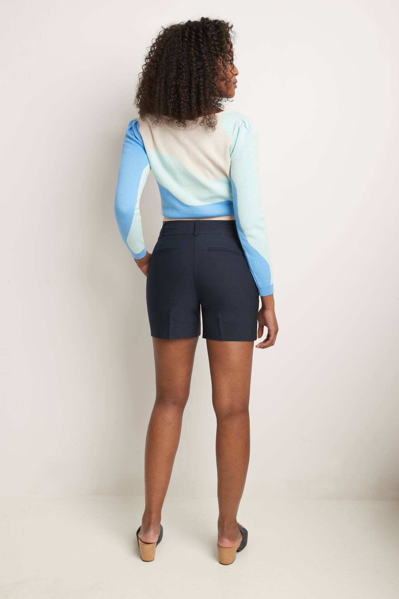 Rekucci Women's Pull-On 5 Inch Inseam Casual Stretch Short