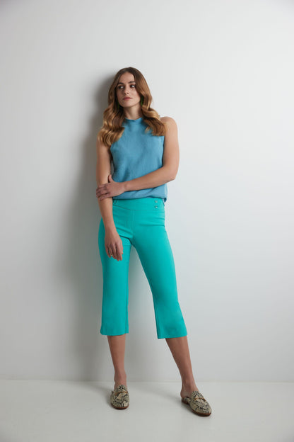 Women’s Straight Leg Capris with Chic Styling
