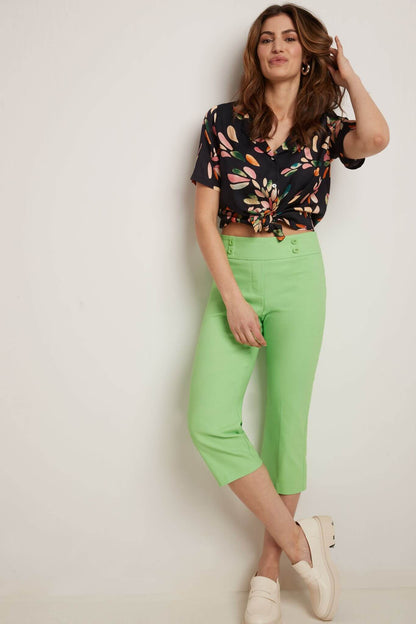 Women’s Straight Leg Capris with Chic Styling