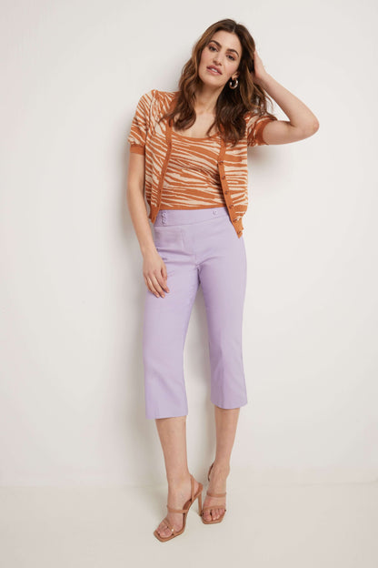 Women’s Straight Leg Capris with Chic Styling