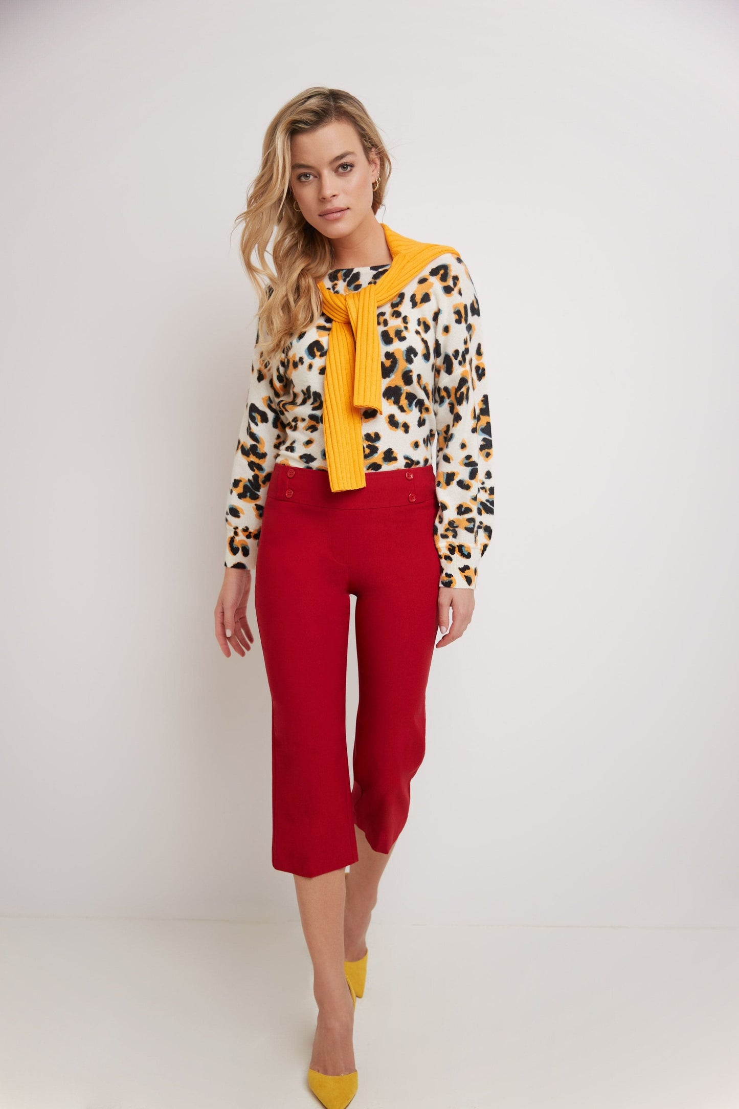 Women’s Straight Leg Capris with Chic Styling