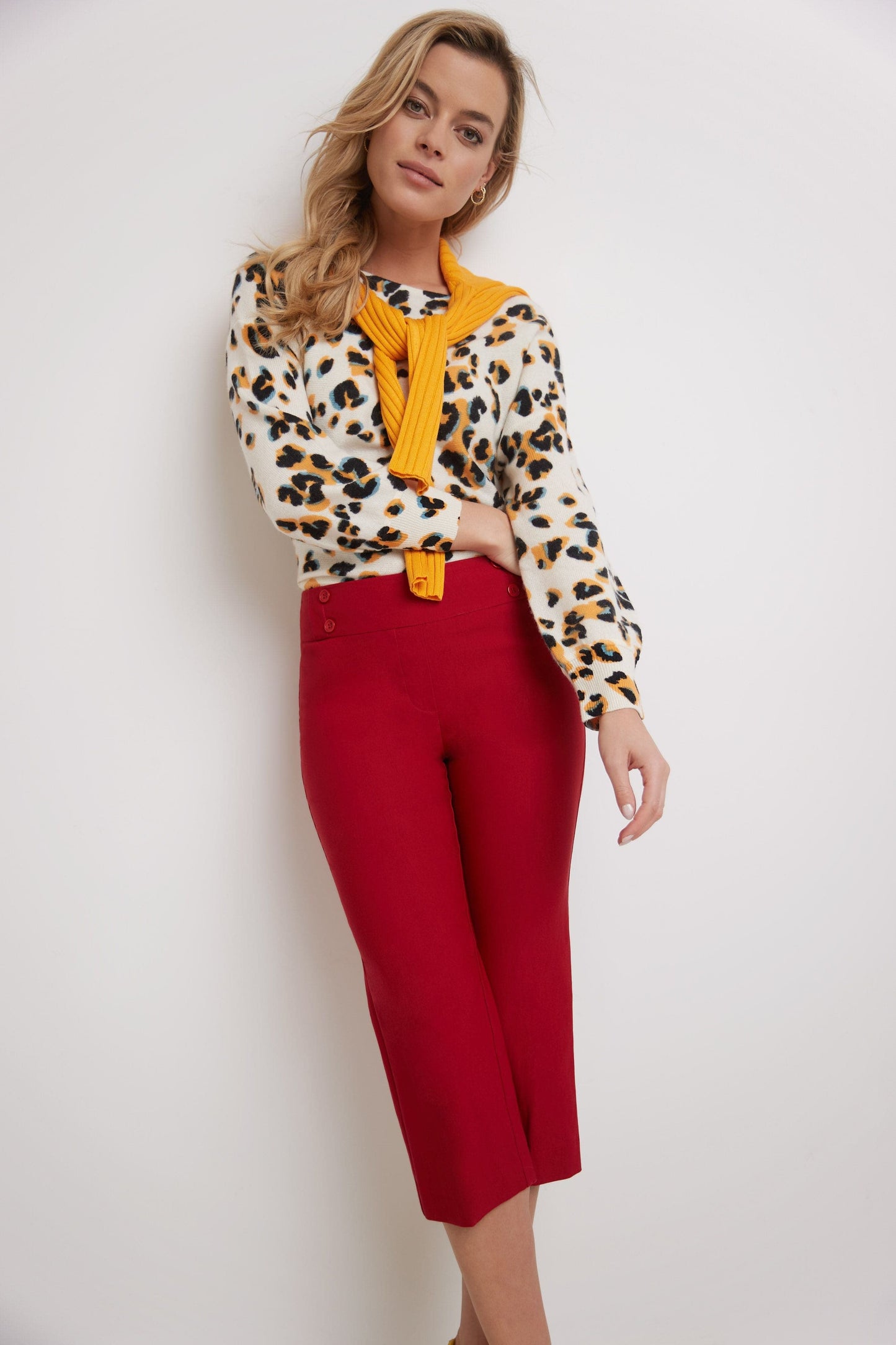 Women’s Straight Leg Capris with Chic Styling