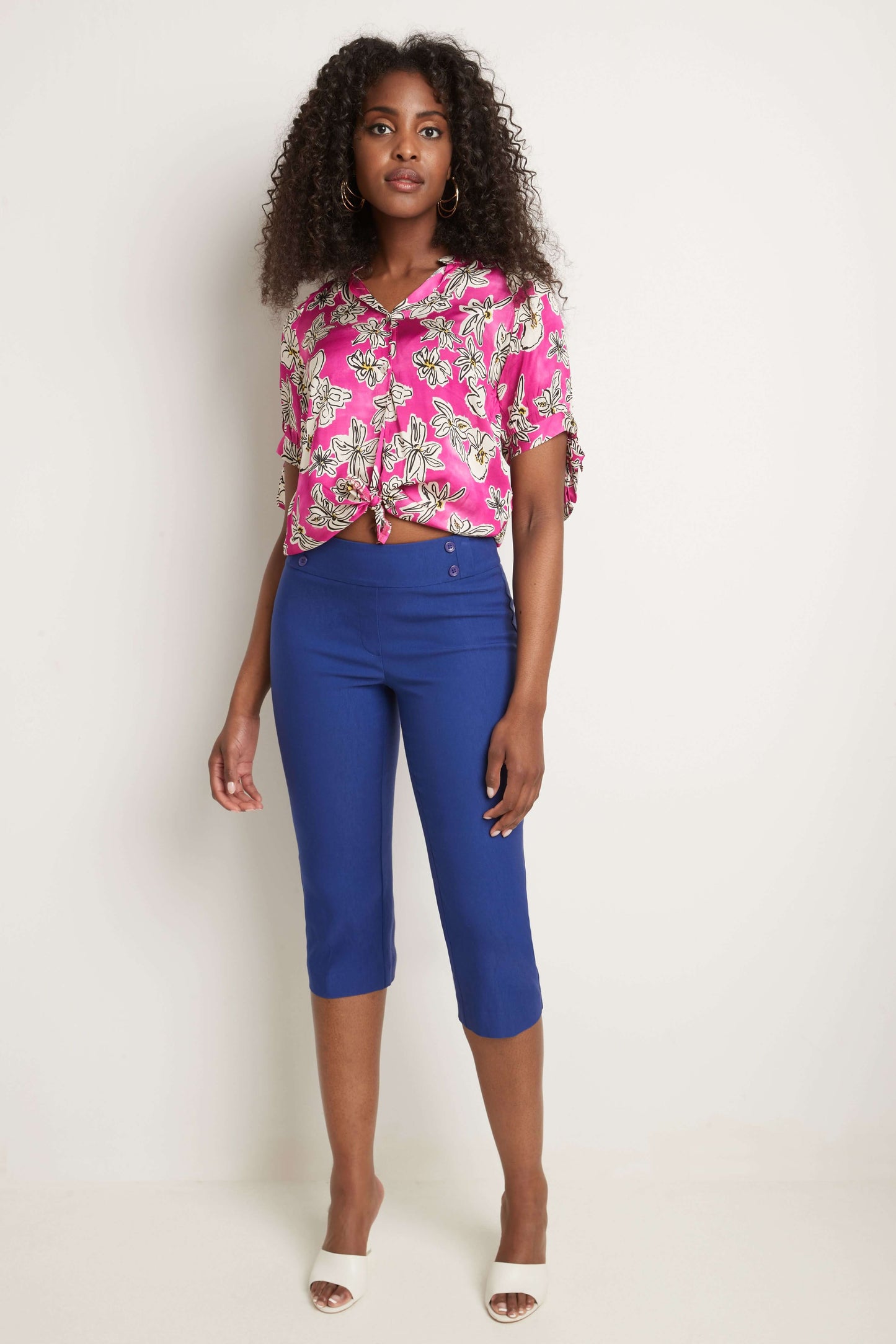 Women’s Straight Leg Capris with Chic Styling