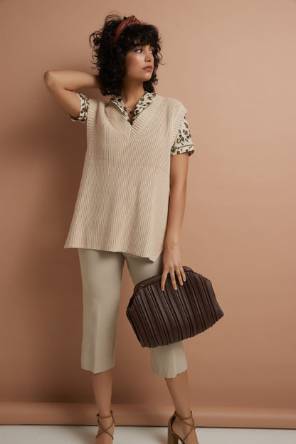 Women’s Straight Leg Capris with Chic Styling