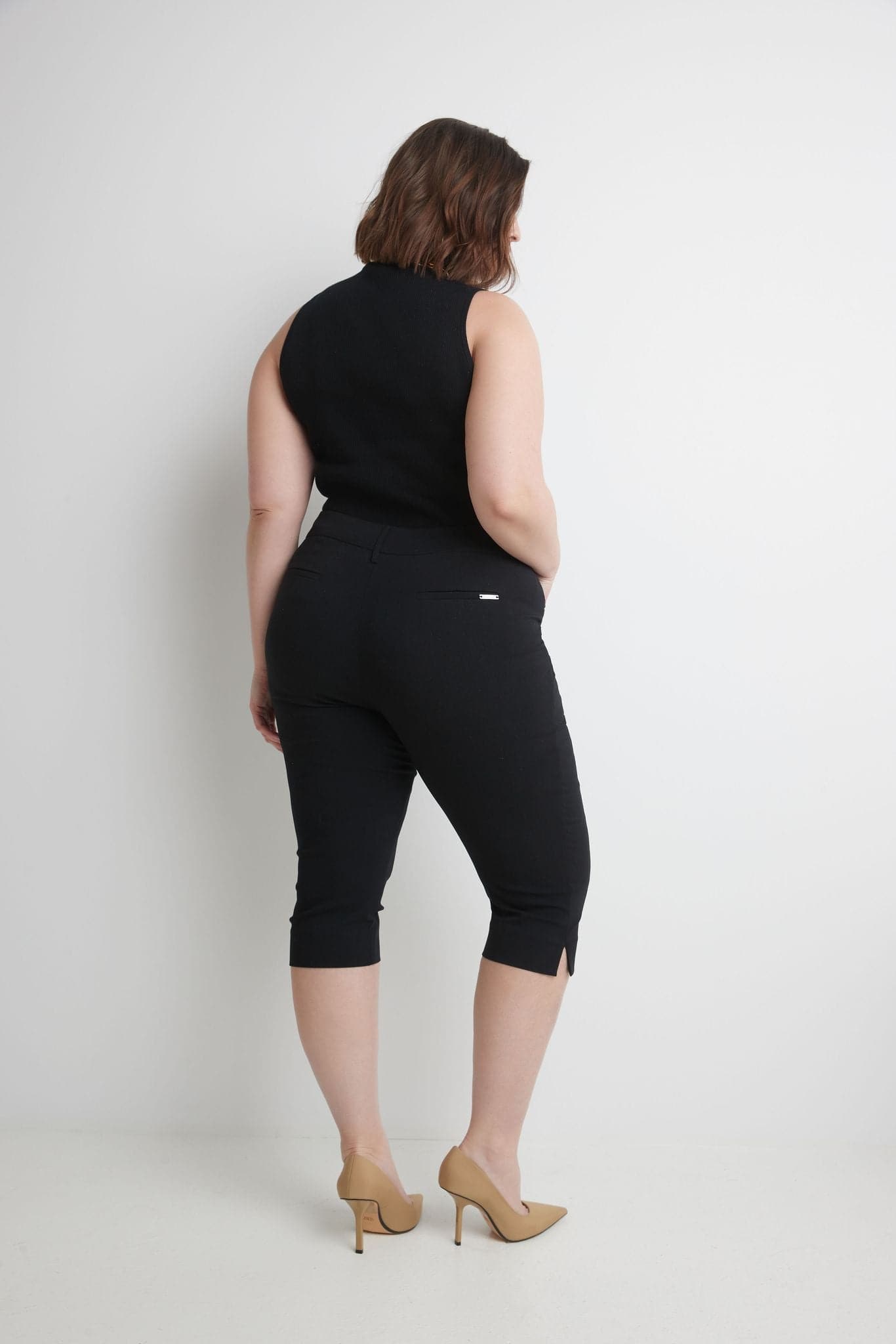 Slimming Plus Size Capris with Real Pockets
