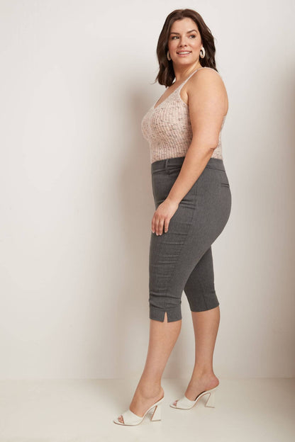 Slimming Plus Size Capris with Real Pockets