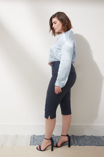Slimming Plus Size Capris with Real Pockets