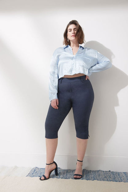 Slimming Plus Size Capris with Real Pockets