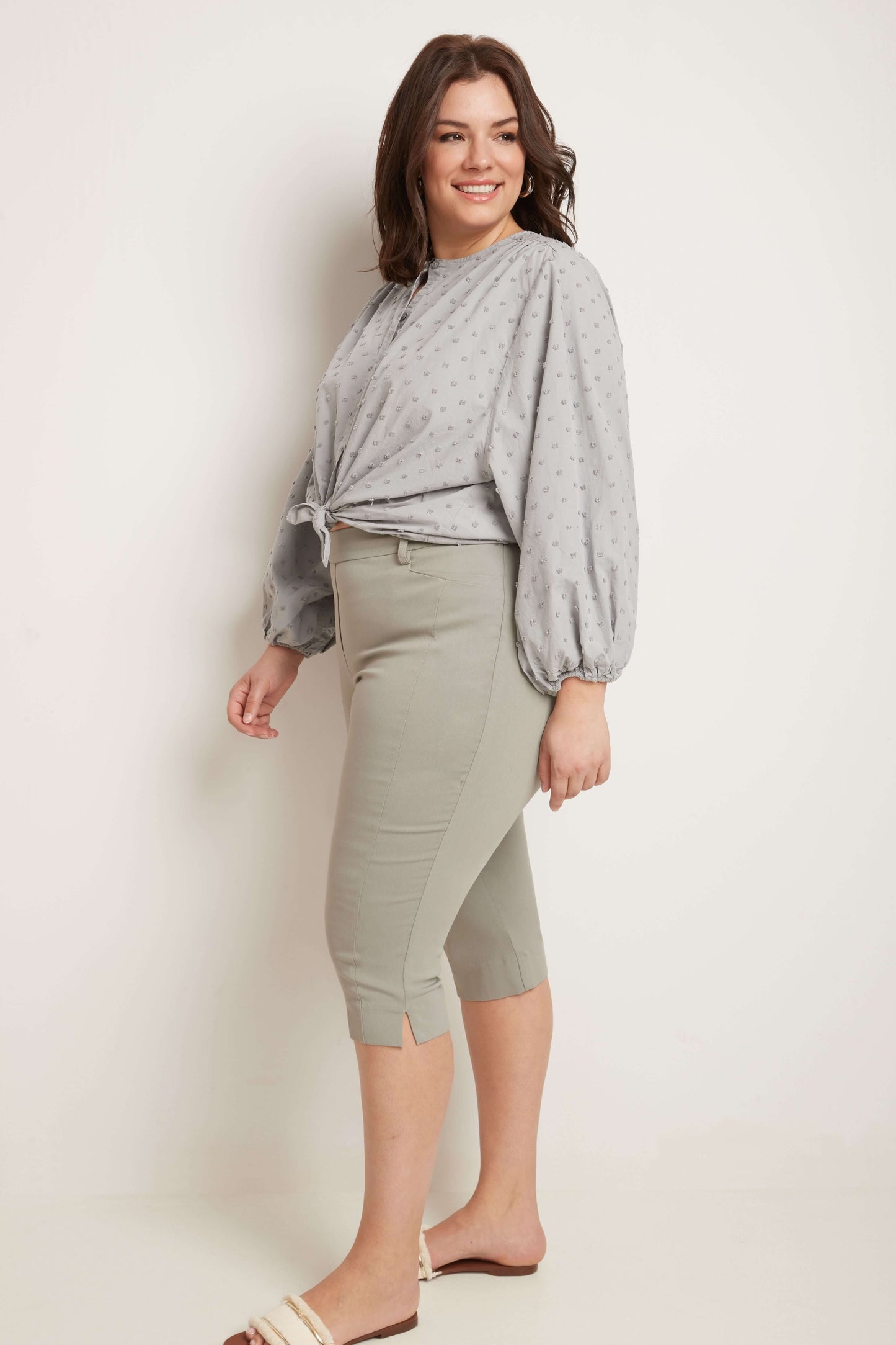 Slimming Plus Size Capris with Real Pockets