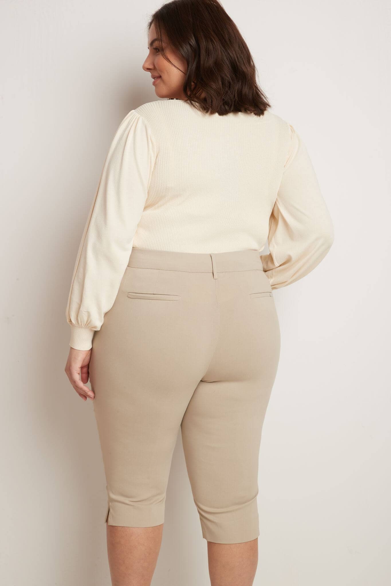 Slimming Plus Size Capris with Real Pockets