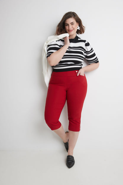 Curvy Chic Capris with Zipper Detail at the Hem