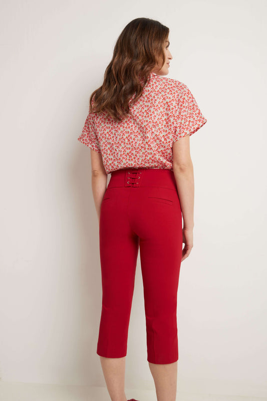 Slimming Capris with Wide Waist and Back Lacing