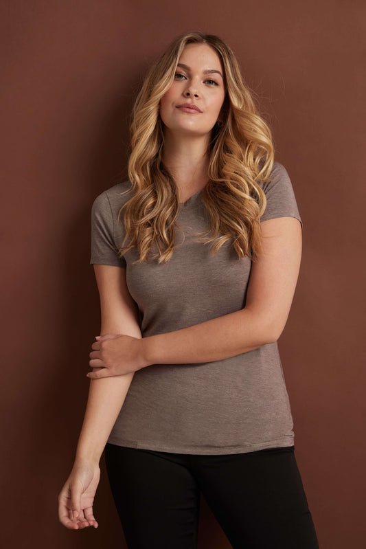 Short-Sleeve Business Casual T-Shirt with Scooped Neck