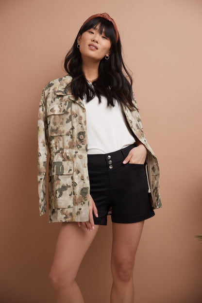 Short-Sleeve Business Casual T-Shirt with Scooped Neck