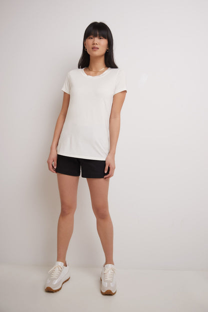 Short-Sleeve Business Casual T-Shirt with Scooped Neck