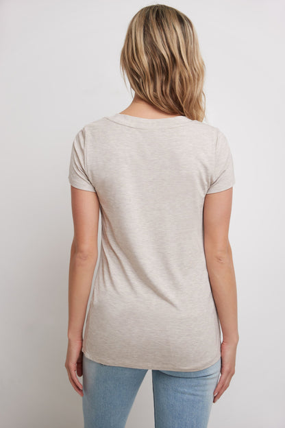 Short-Sleeve Business Casual T-Shirt with Scooped Neck