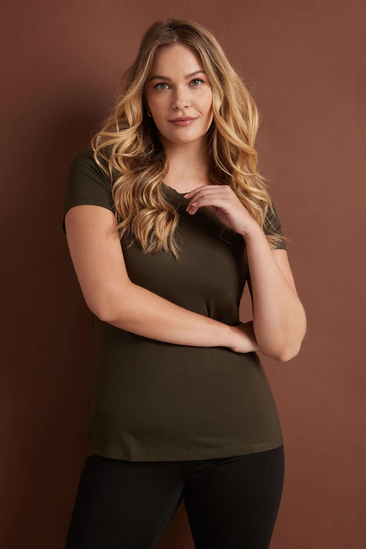 Short-Sleeve Business Casual T-Shirt with Scooped Neck