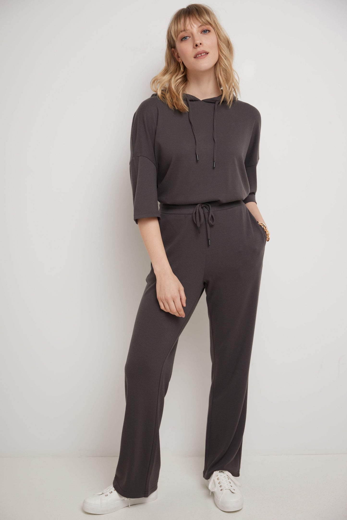 Rekucci Women's Simply Soft Straight Leg Knit Pant