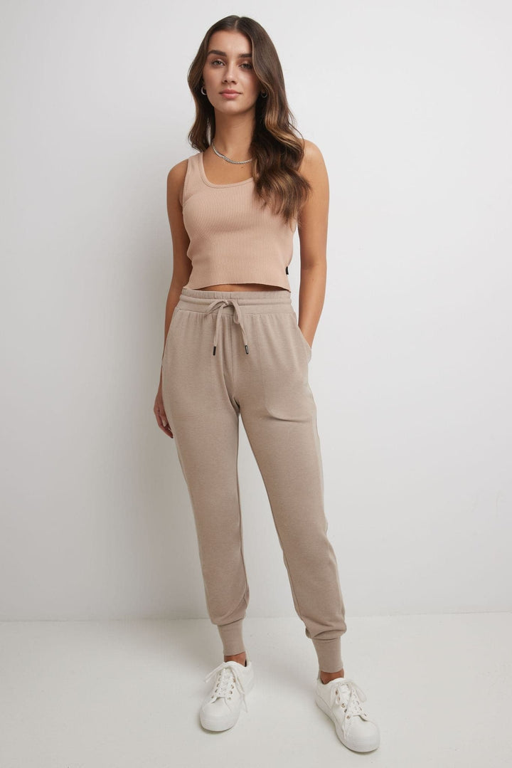 ★ESCSTUDIO★wool knit jogger pants (beige)★正規品/直送料込 Fine-knit Joggers - Dark beige - Ladies | H&M US