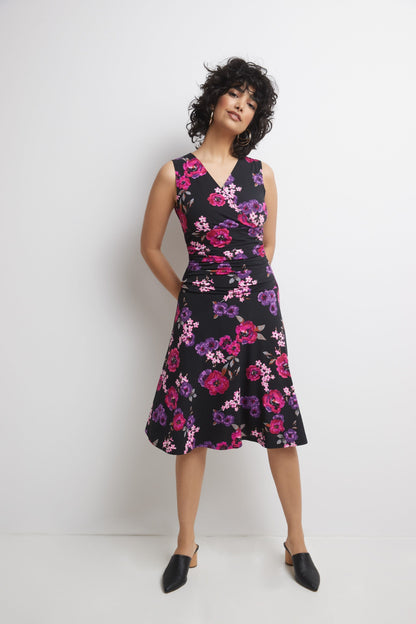 Form-Fitting Sleeveless Dress with Tummy Control