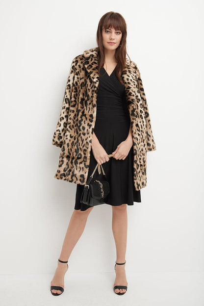 Form-Fitting Sleeveless Dress with Tummy Control